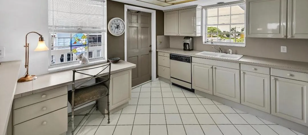 Spacious Kitchen