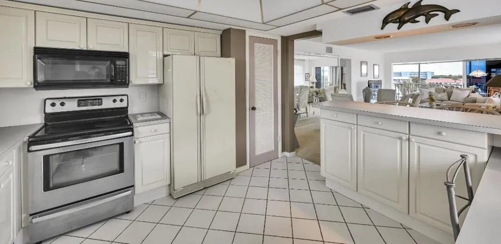 Open Kitchen