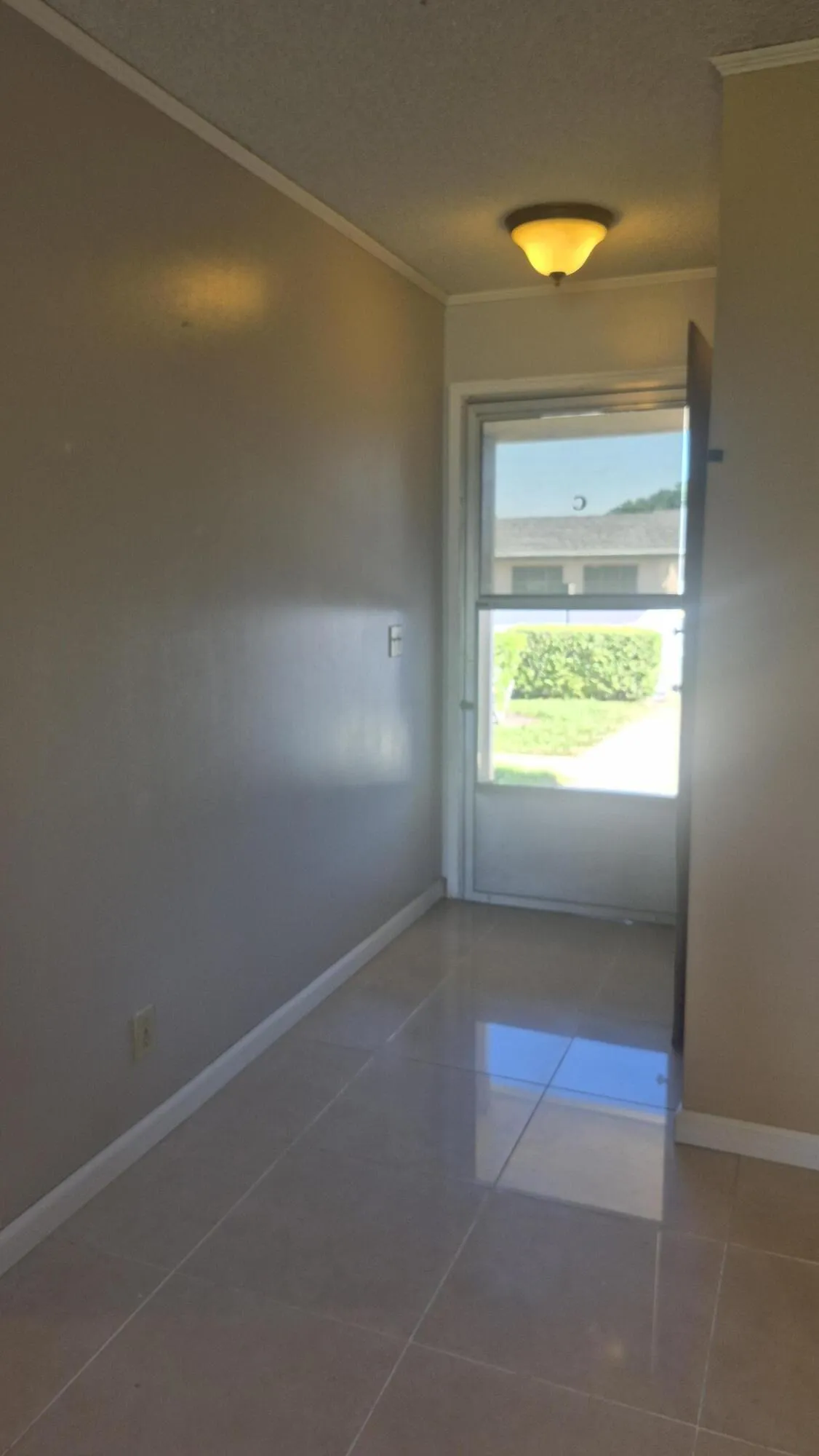 ENTRACE door