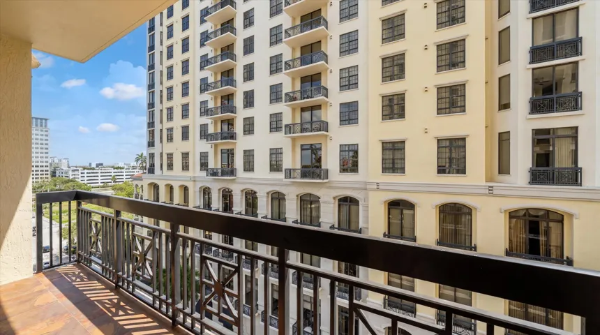 23-801 S Olive Ave #615