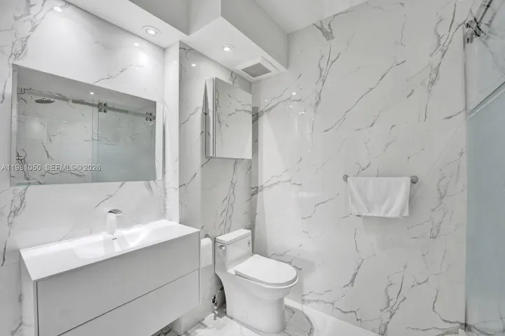 Second bathroom.