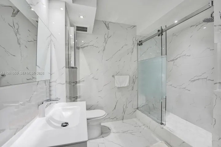 Second bathroom.