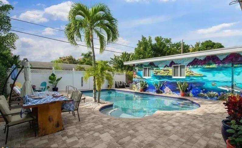 Large Heated pool