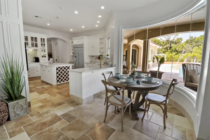 7 Kitchen (2)