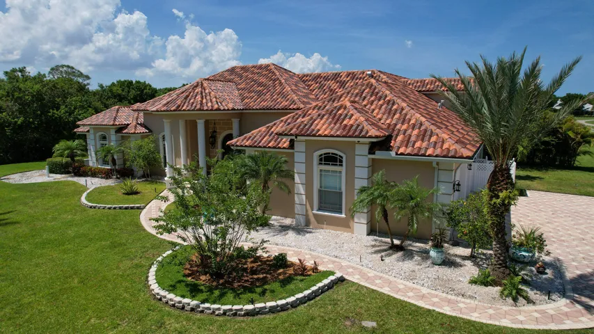 1 Exteriors (03)