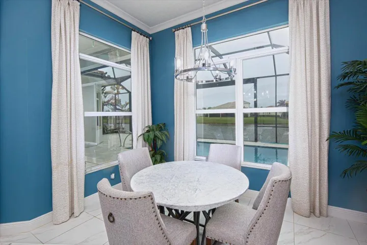 Breakfast area