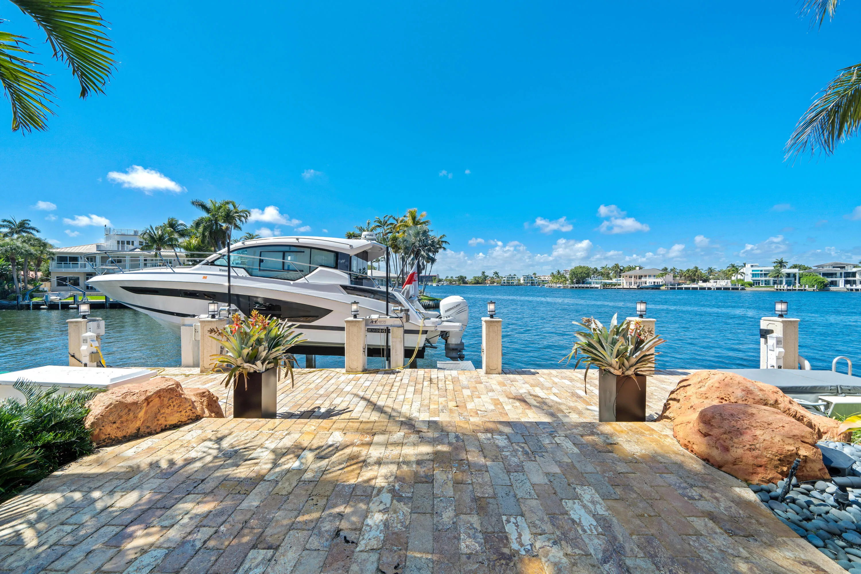 2593 SE 8th St-63