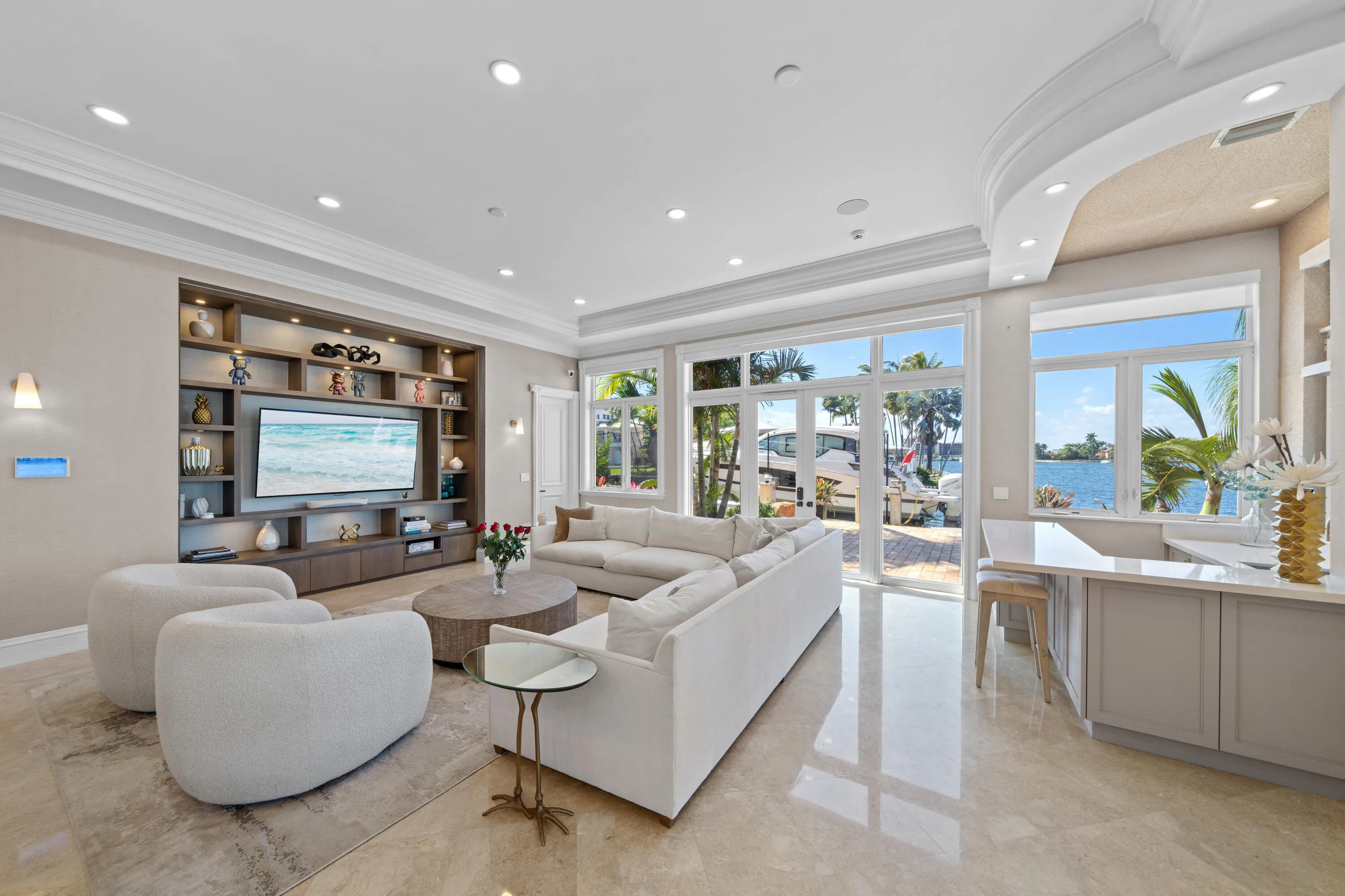 2593 SE 8th St-47