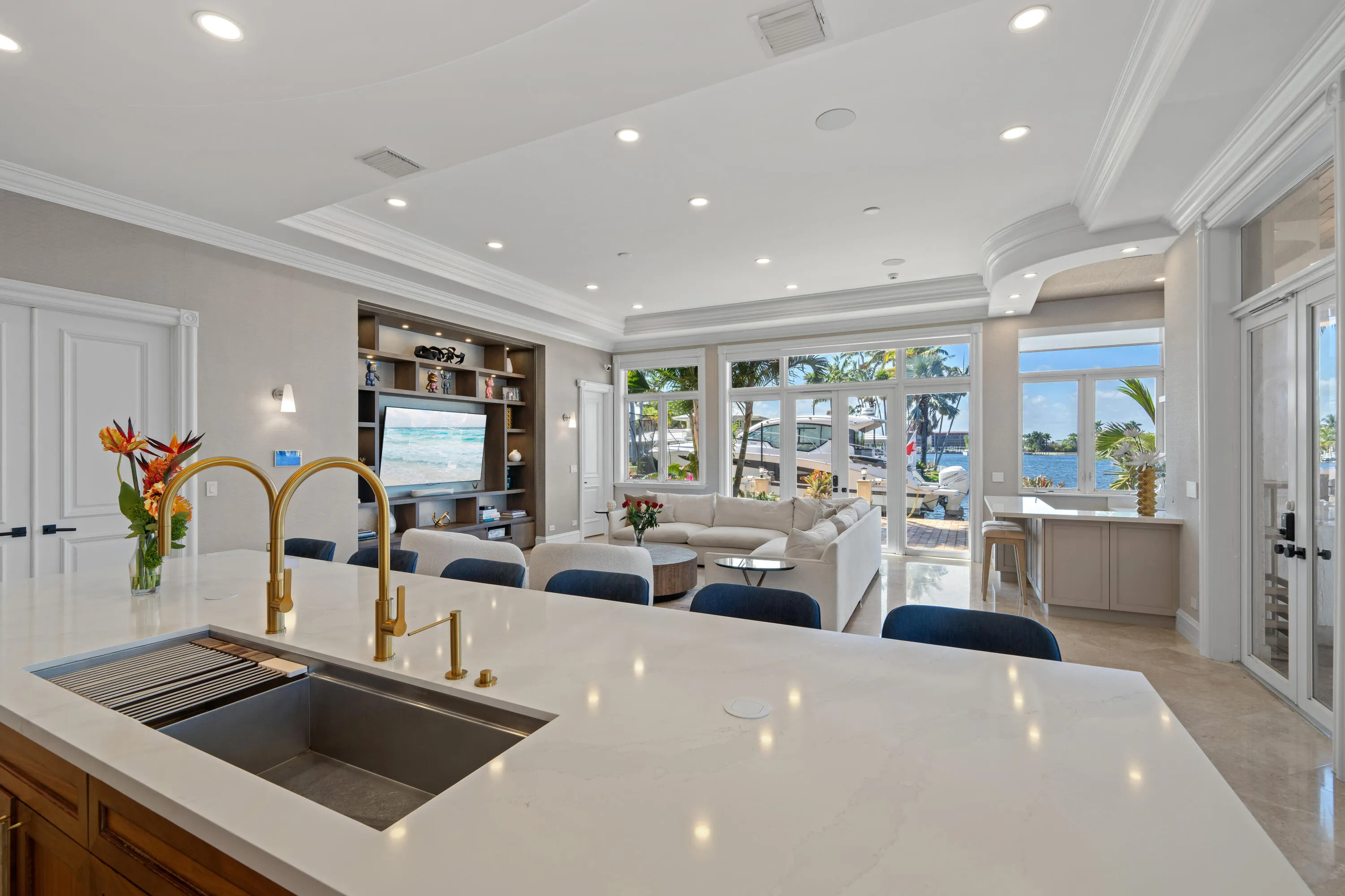 2593 SE 8th St-59