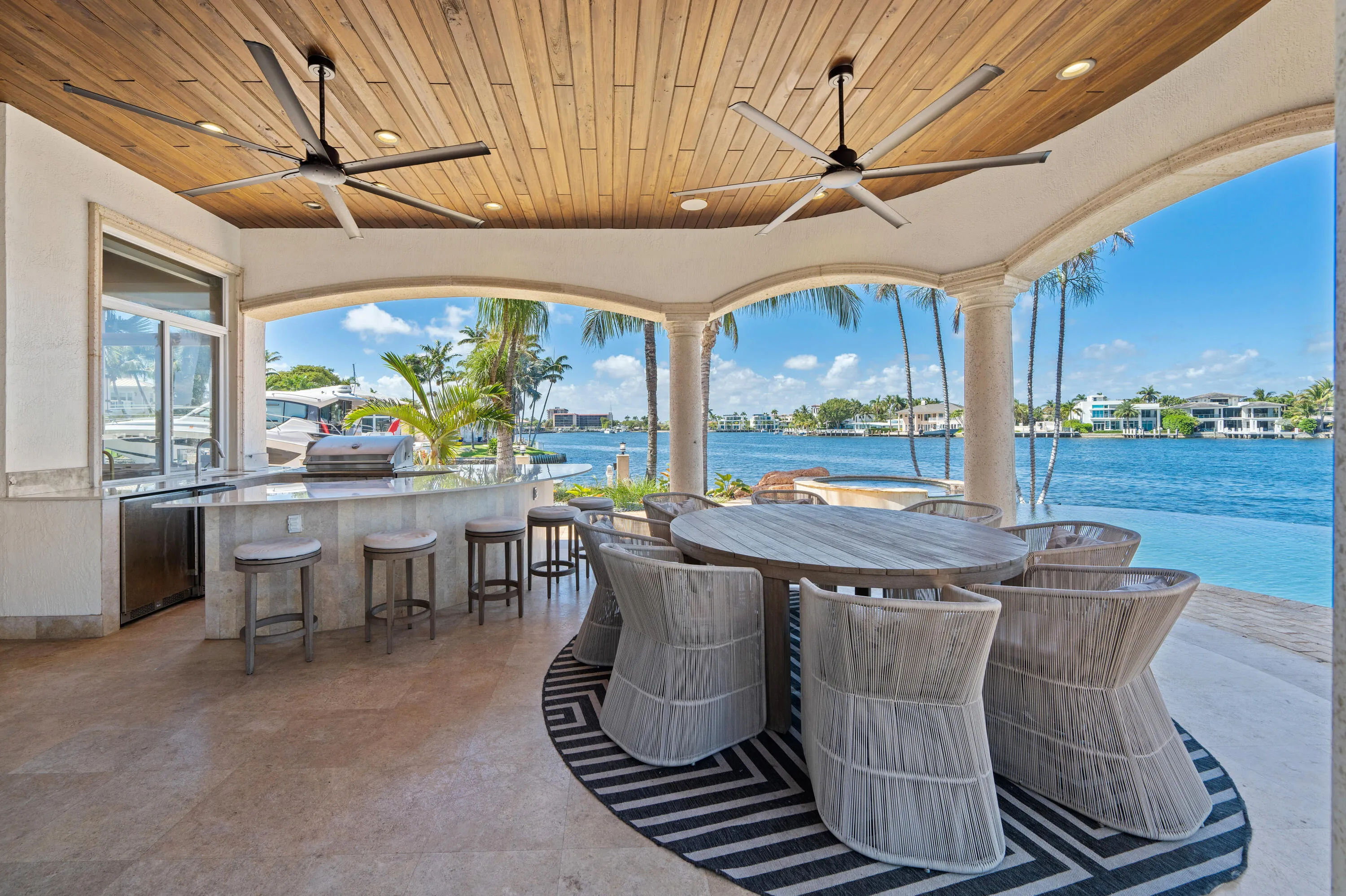 2593 SE 8th St-76