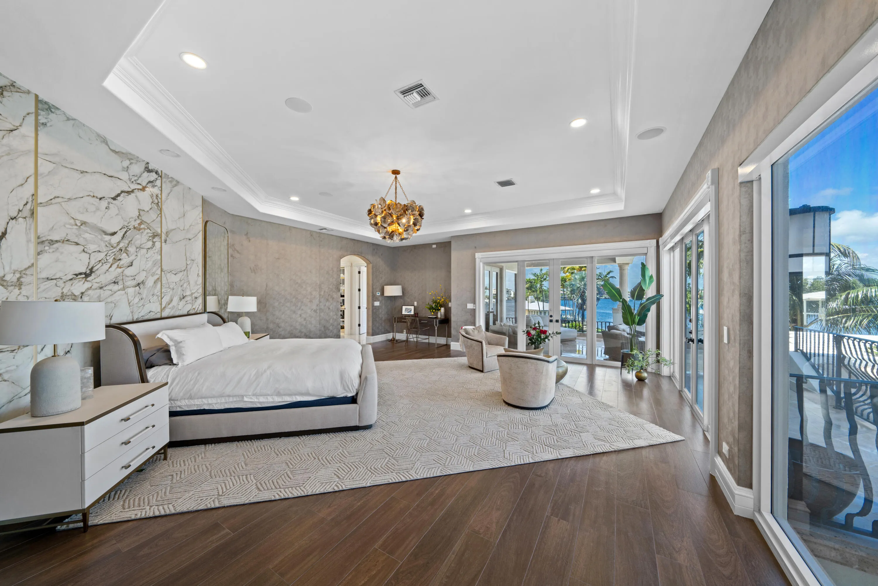 2593 SE 8th St-15