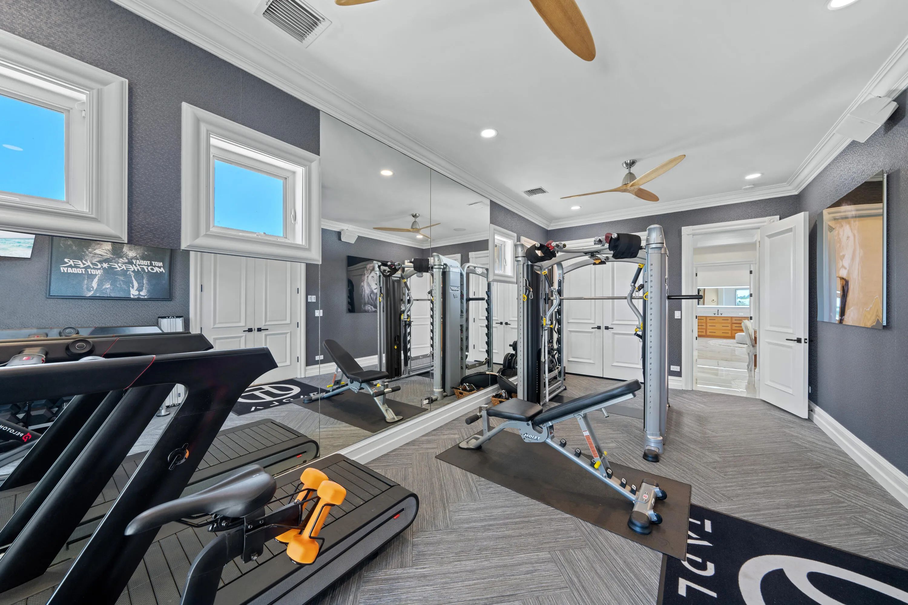 2593 SE 8th St-31
