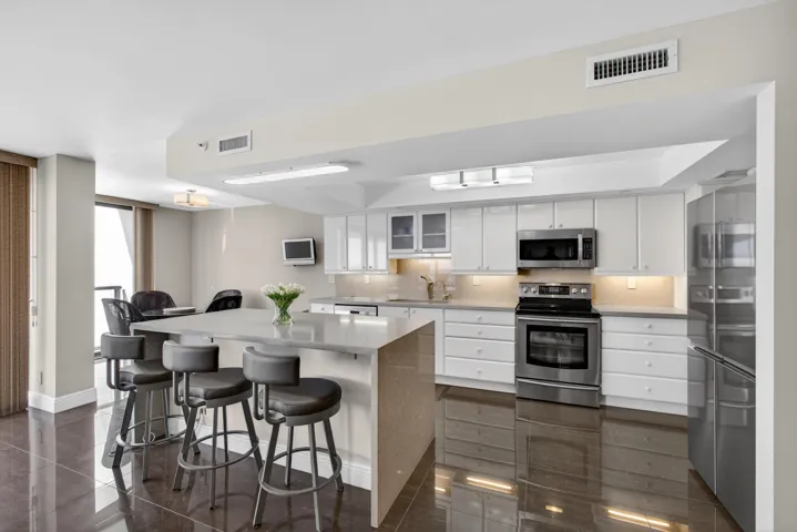 Open Kitchen