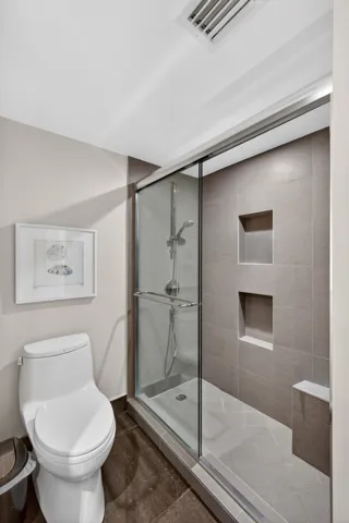 Guest Shower