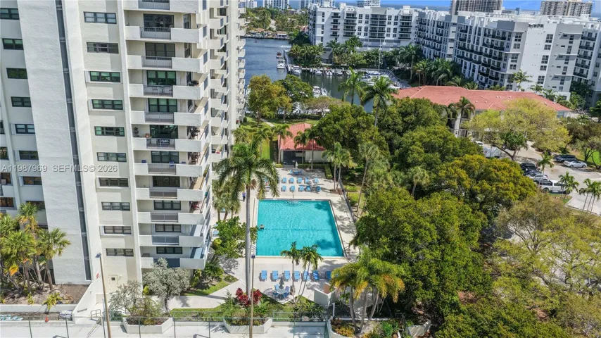 Photo 52