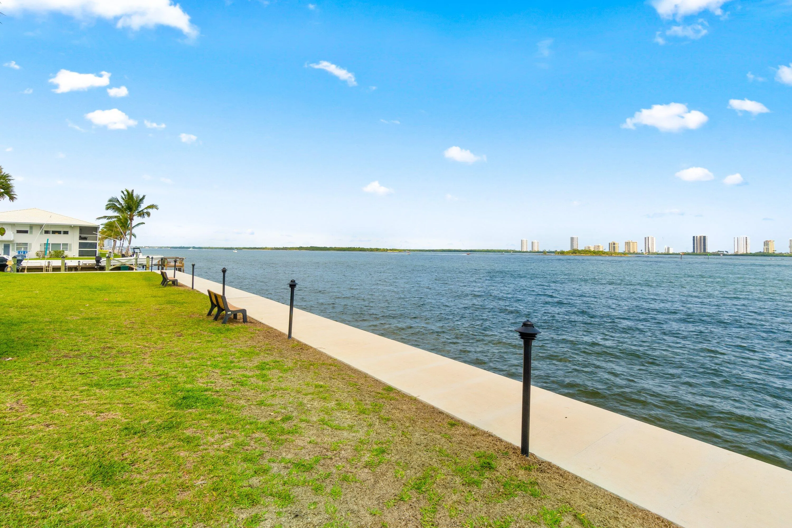 030-1140LakeShoreDrive-LakePark-FL-33403