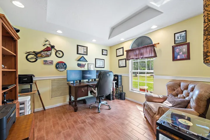 13721 86th Rd N-9