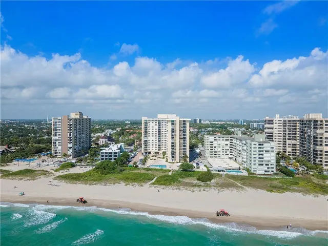 Ocean Place in the middle - cleaning beach underway