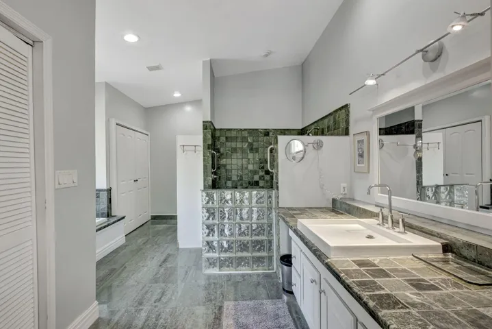 28-web-or-mls-5P1A1853