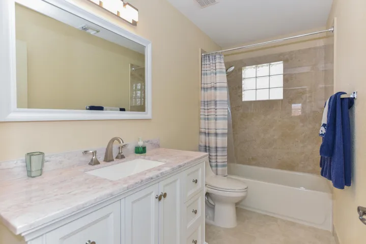 5049 NW 121st Dr Coral Springs-large-039