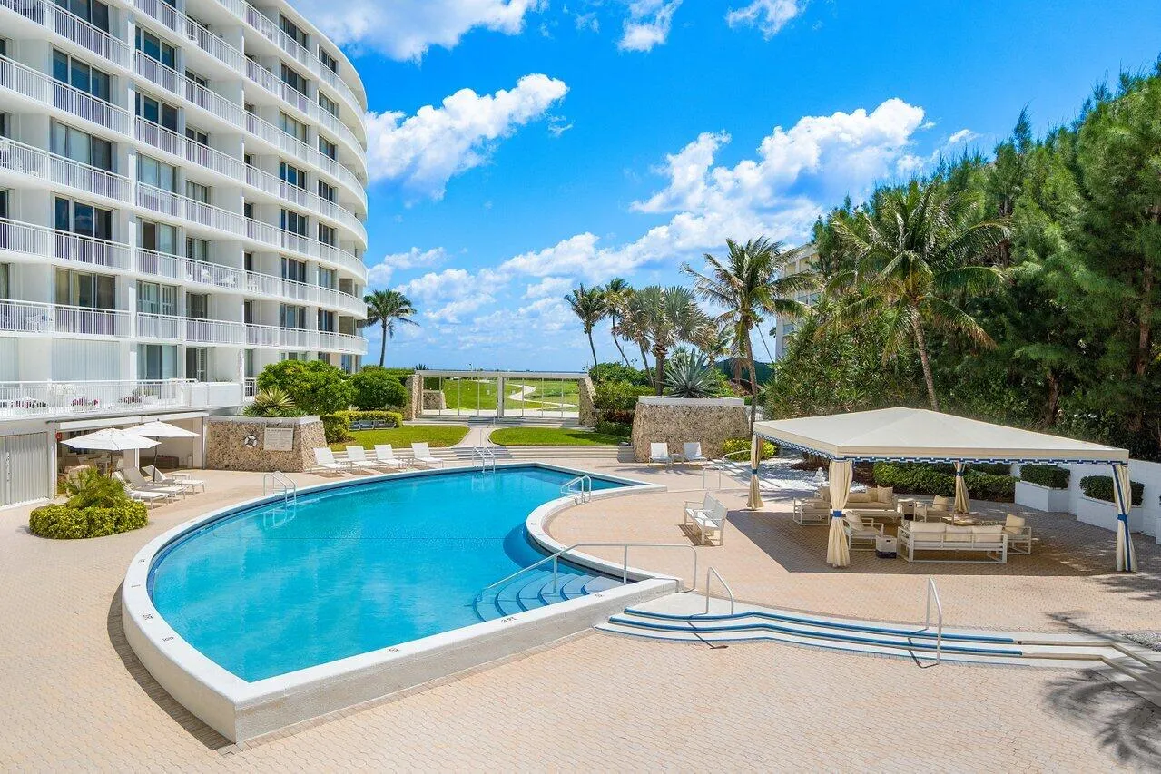 041-2780SouthOceanBoulevard-805-PalmBeac