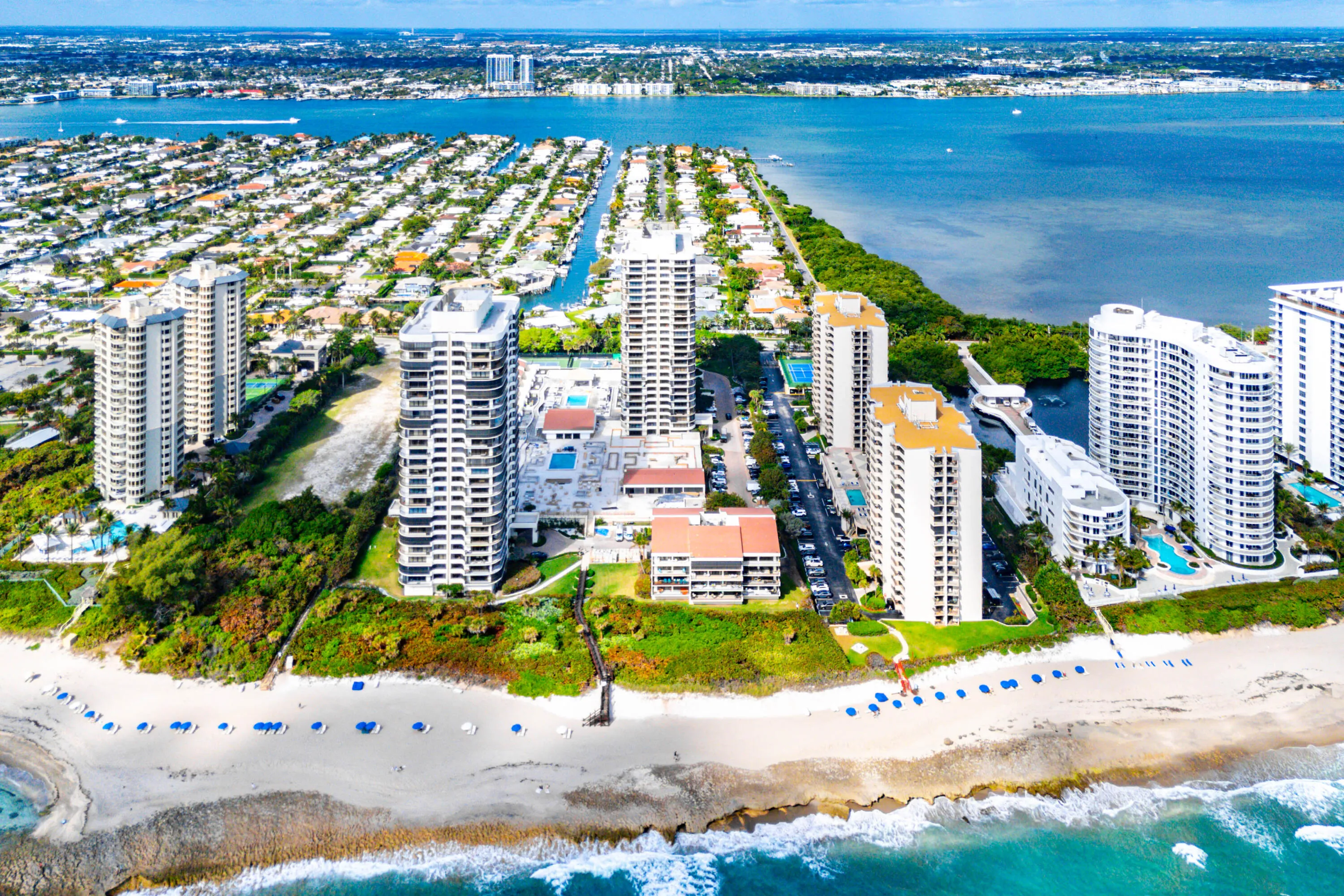 059-4100NorthOceanDrive-504-RivieraBeach