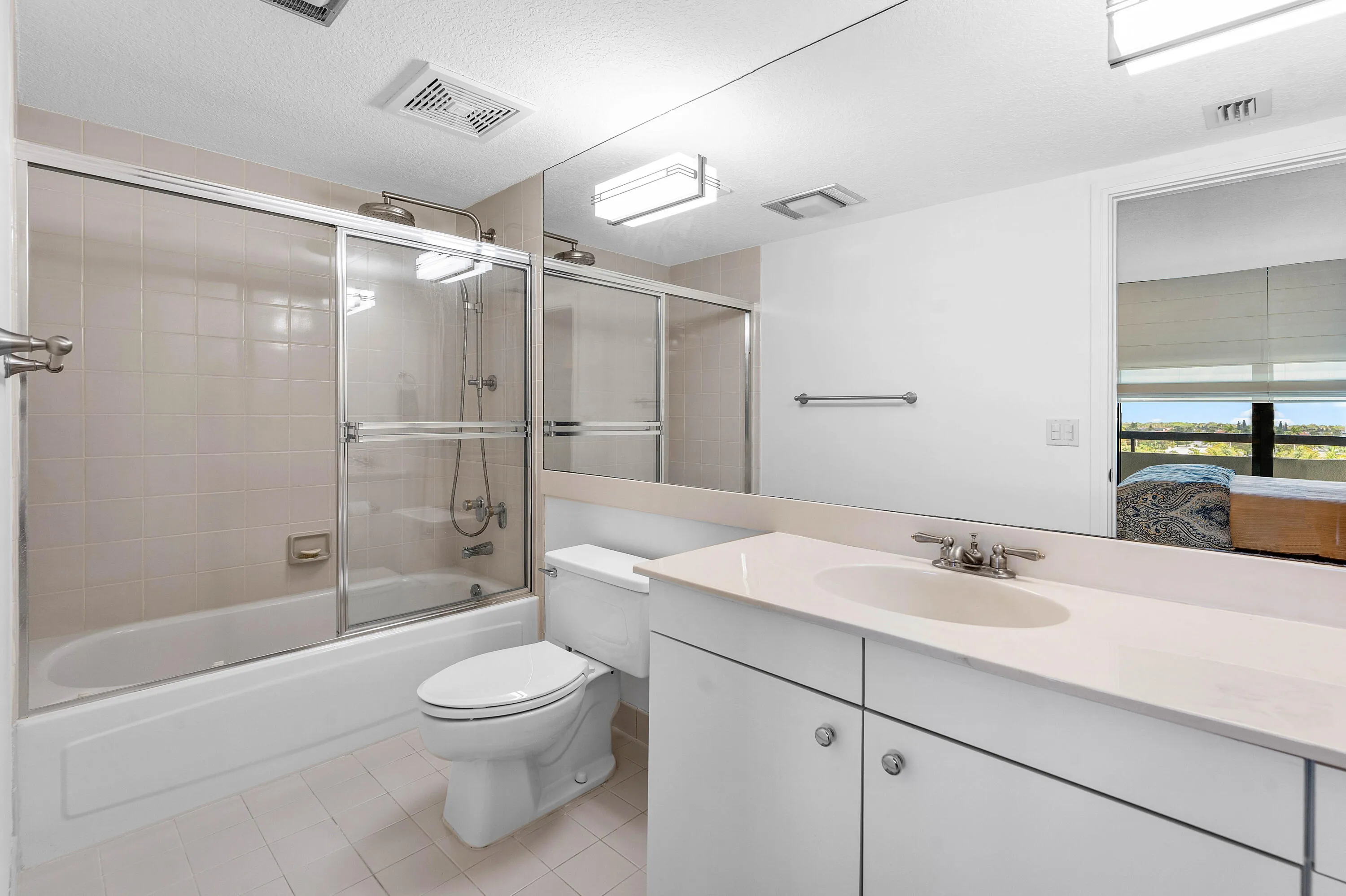 020-4100NorthOceanDrive-504-RivieraBeach