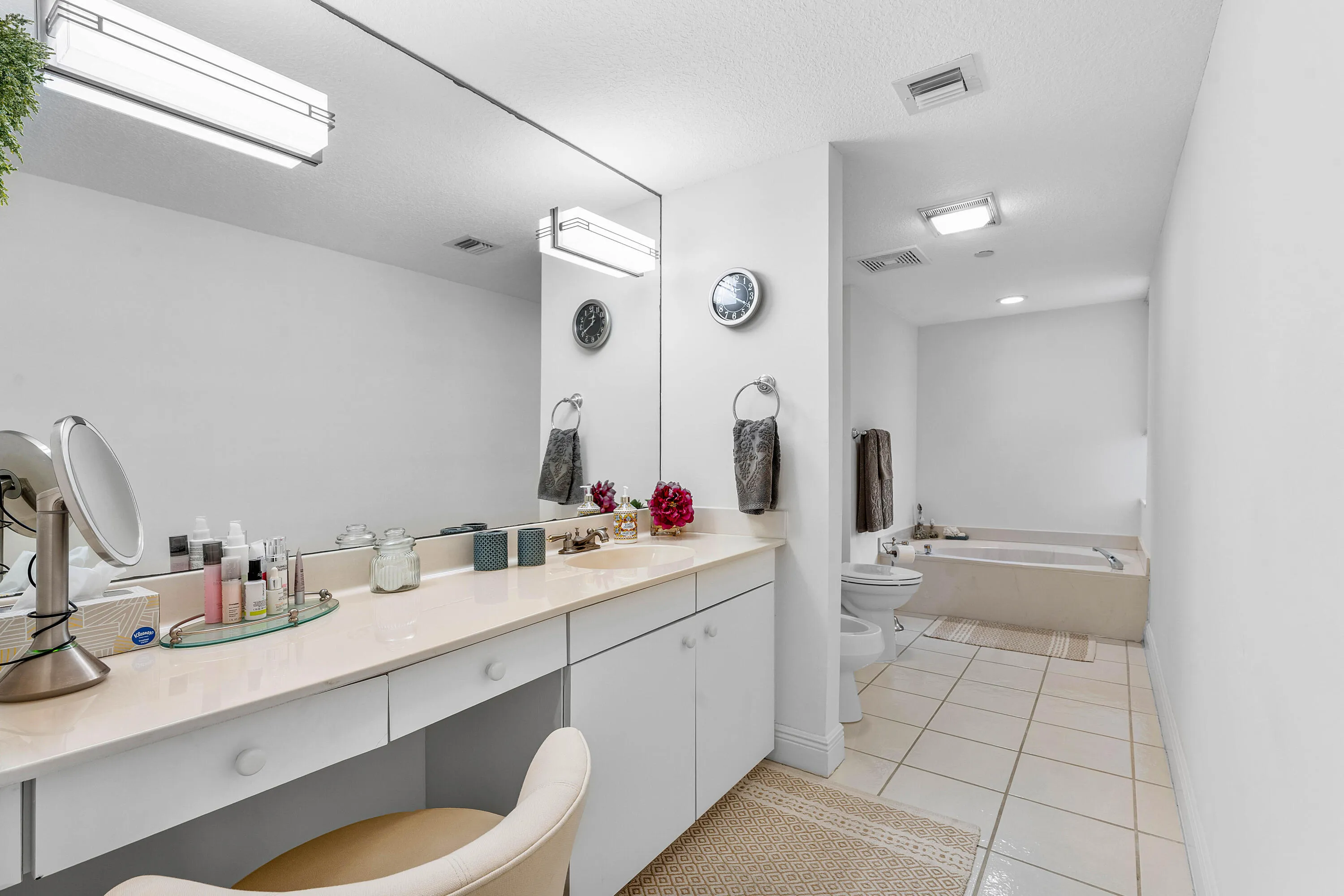 033-4100NorthOceanDrive-504-RivieraBeach