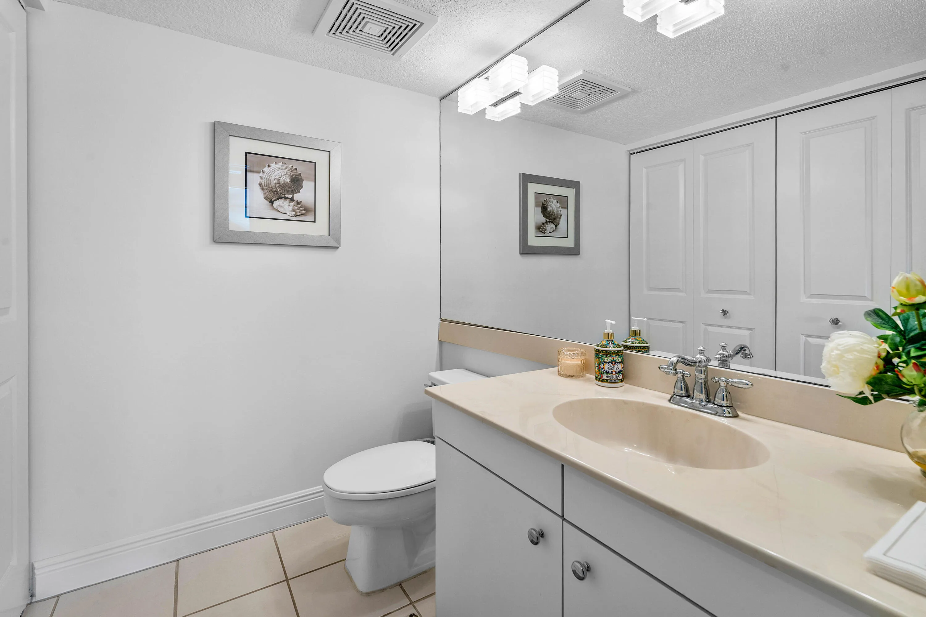 021-4100NorthOceanDrive-504-RivieraBeach