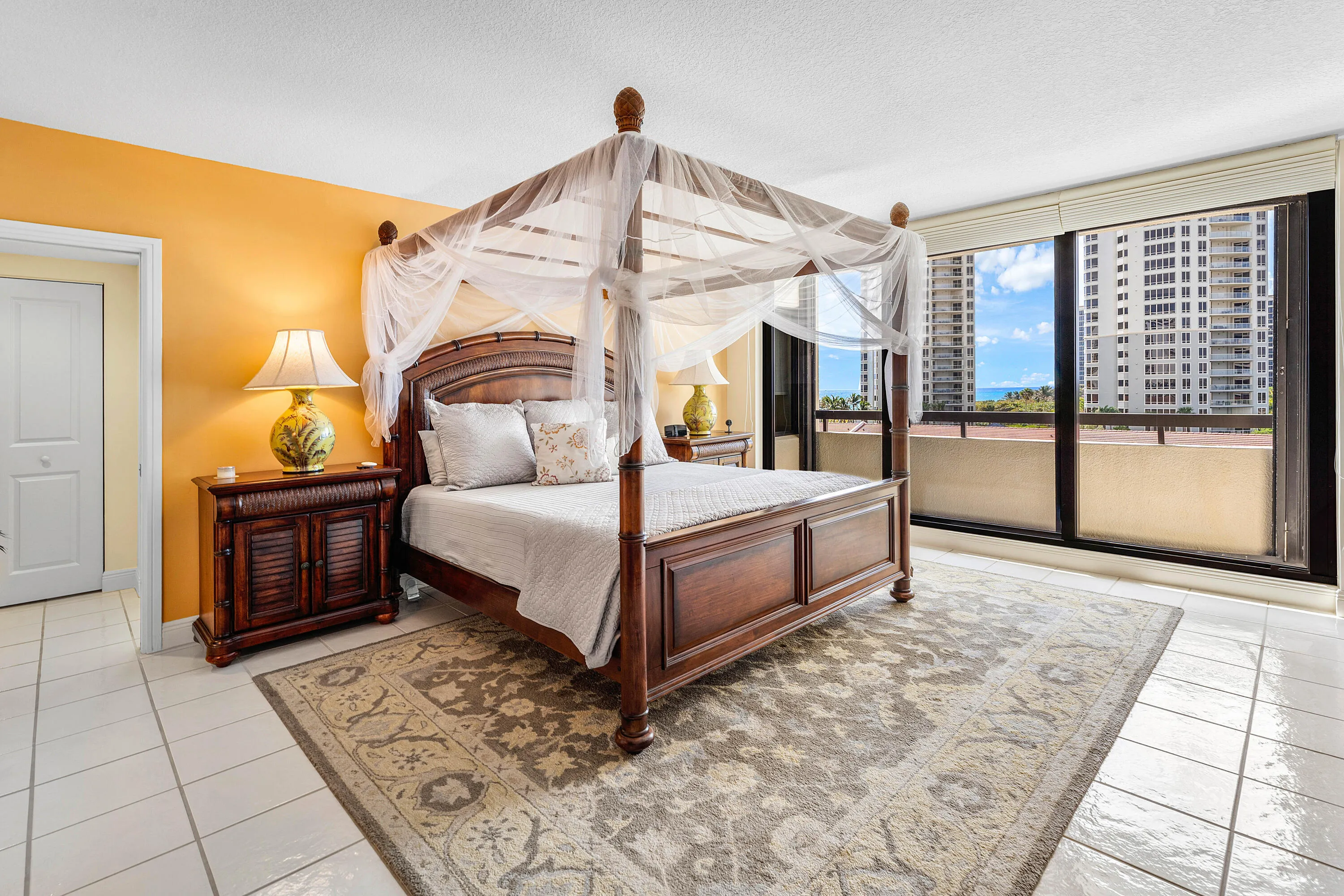 023-4100NorthOceanDrive-504-RivieraBeach