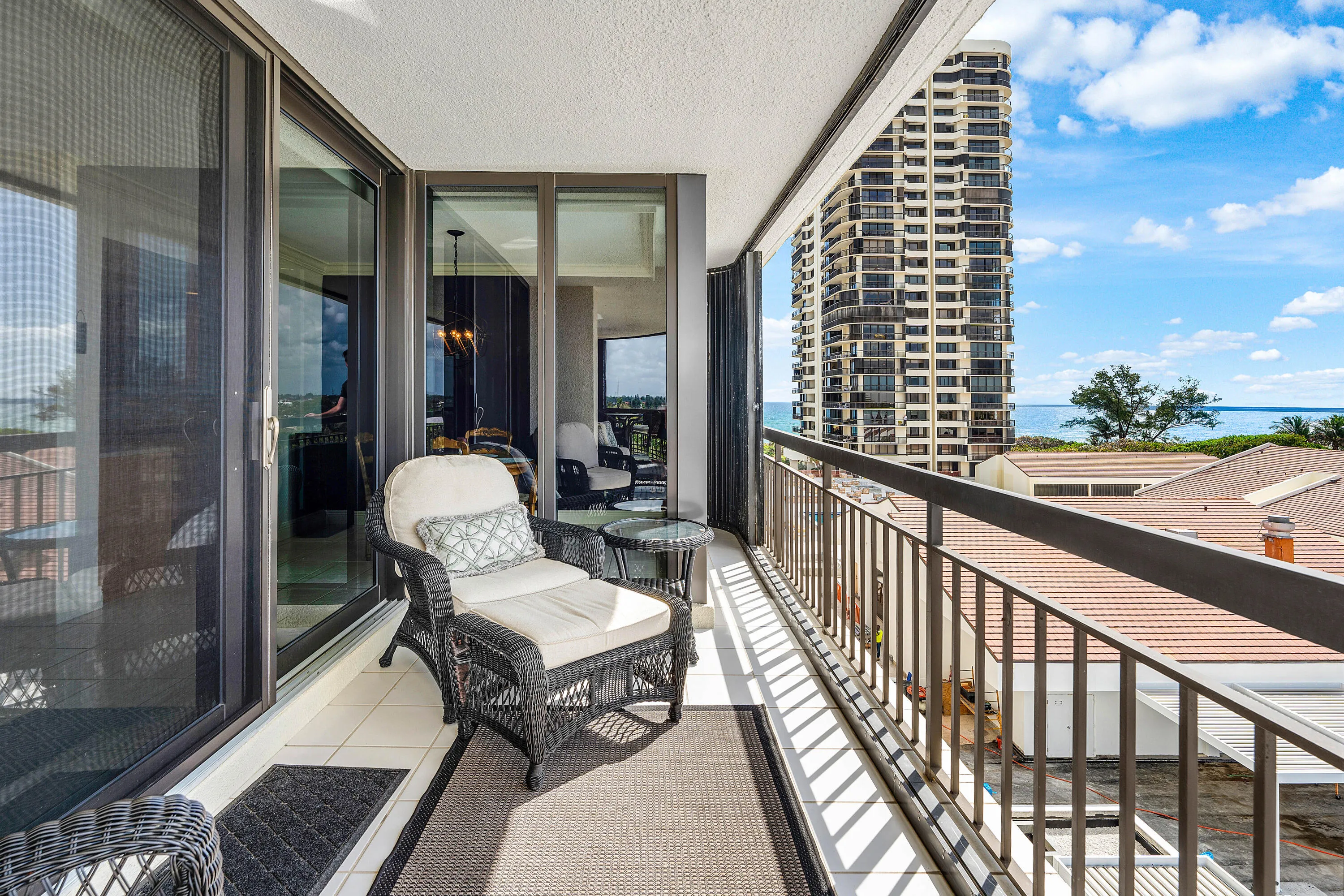 035-4100NorthOceanDrive-504-RivieraBeach