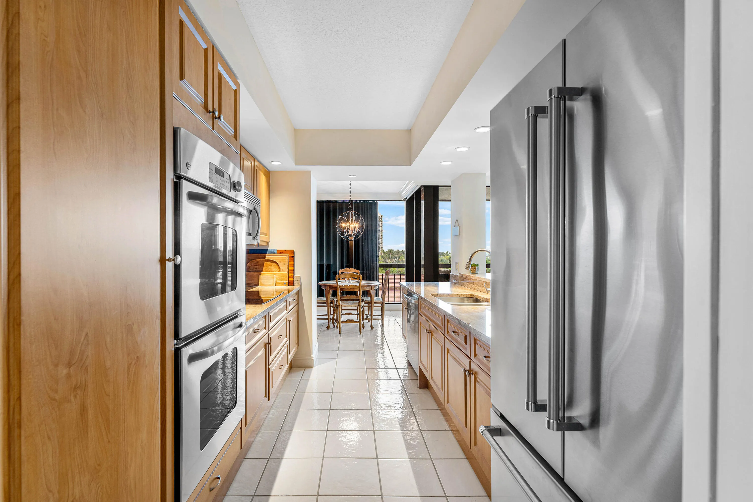 011-4100NorthOceanDrive-504-RivieraBeach