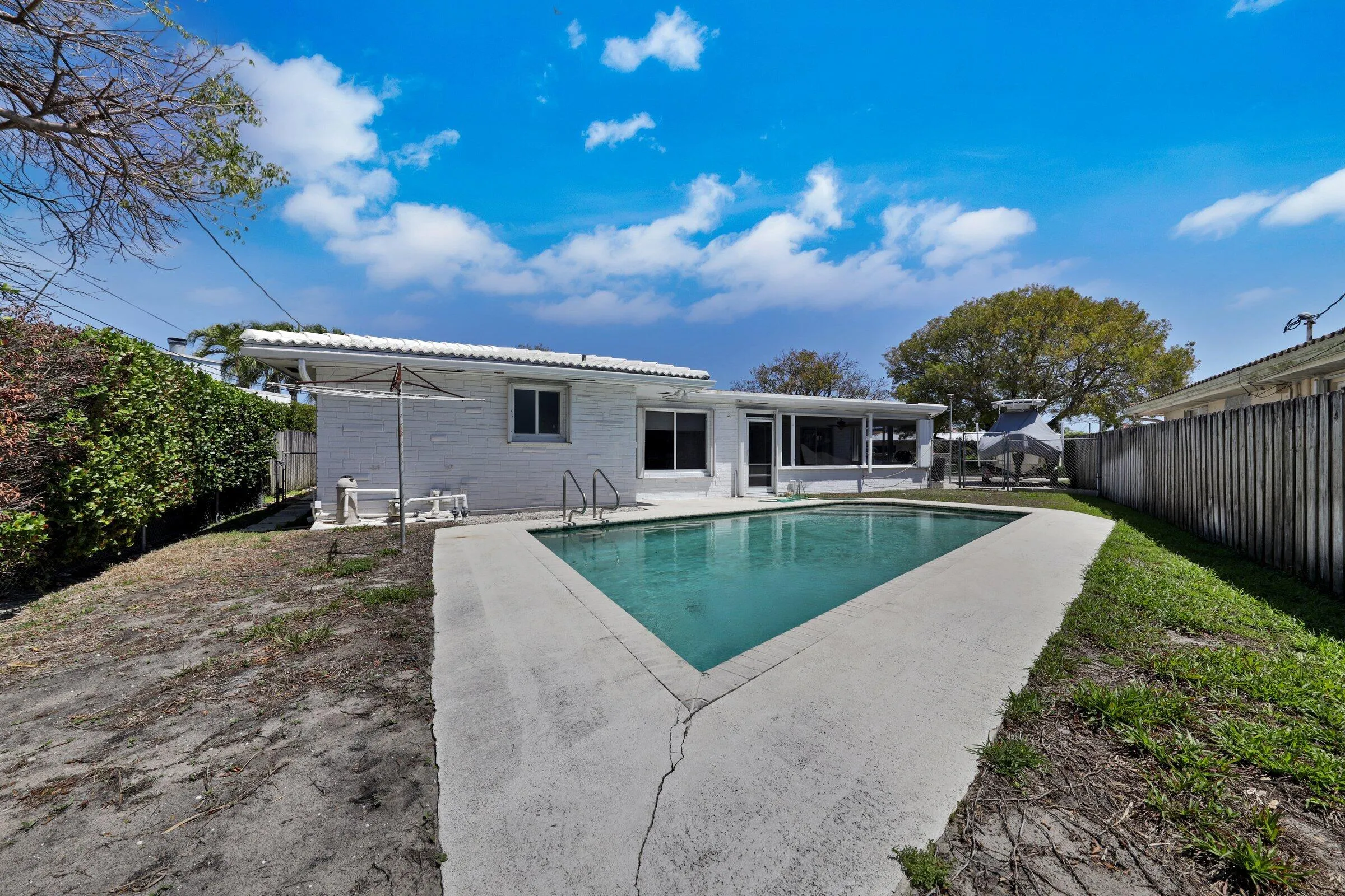 5921 NE 21st Cir-6