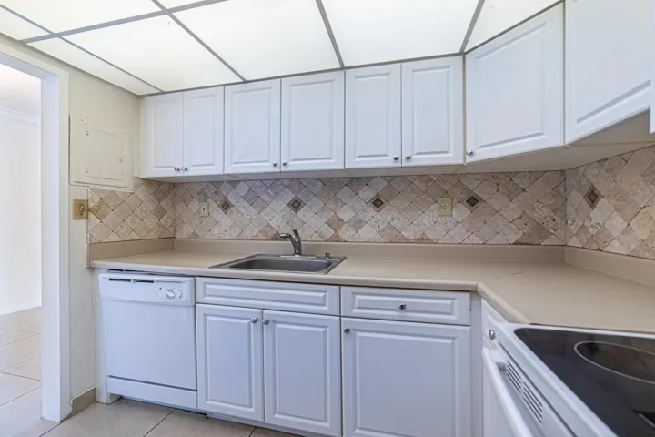 Kitchen-B (4)