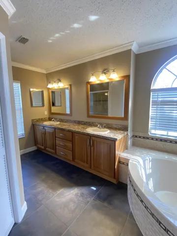Master Bath-2