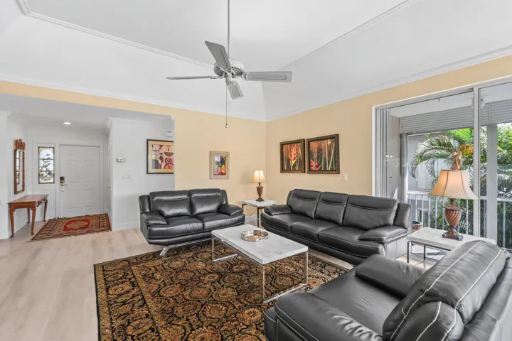 664 Forsyth Street - 30.jpg-SMALL