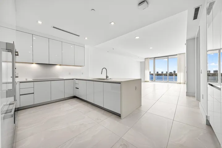 Kitchen/Living
