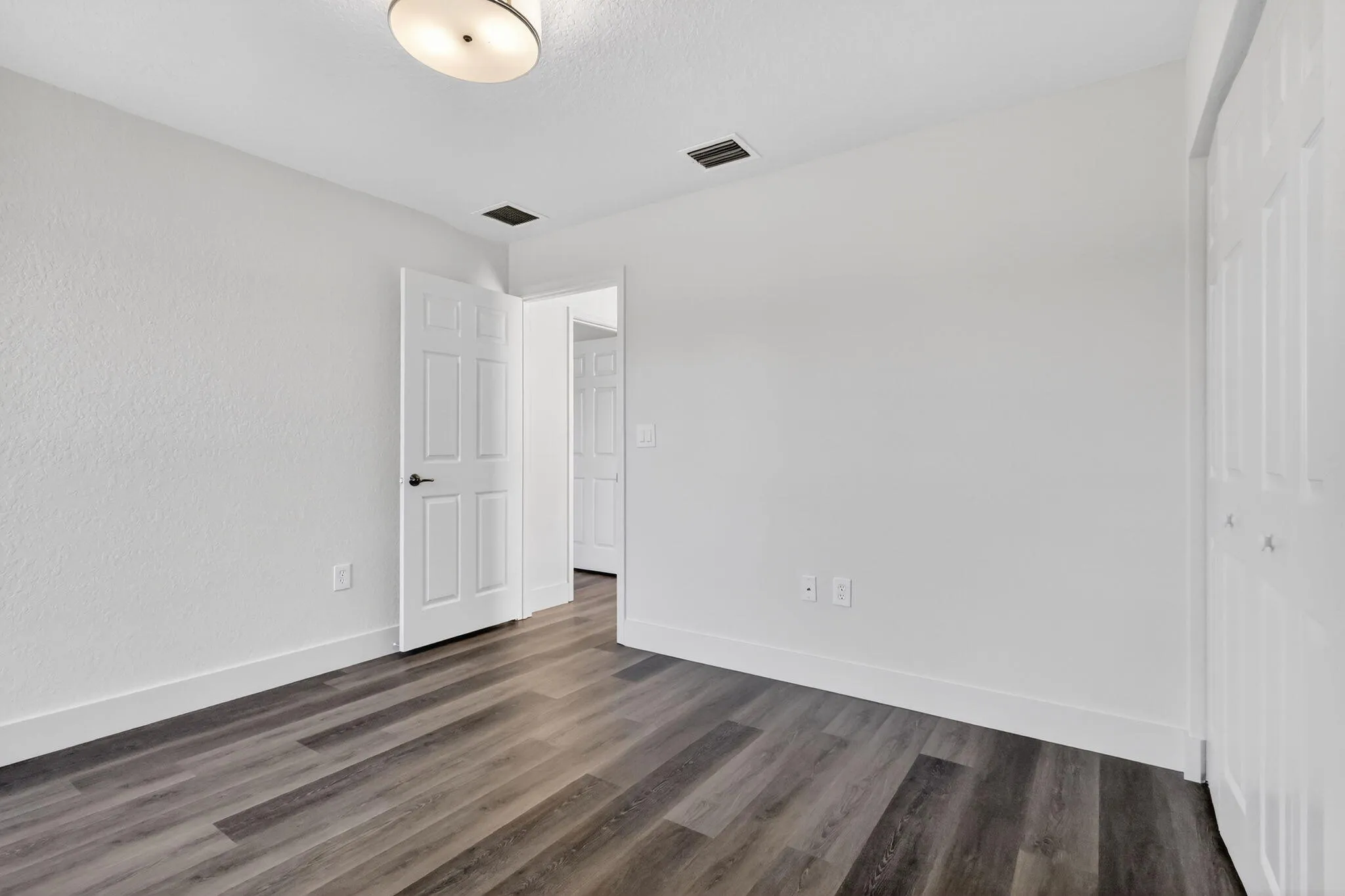 32-web-or-mls-F14A2617
