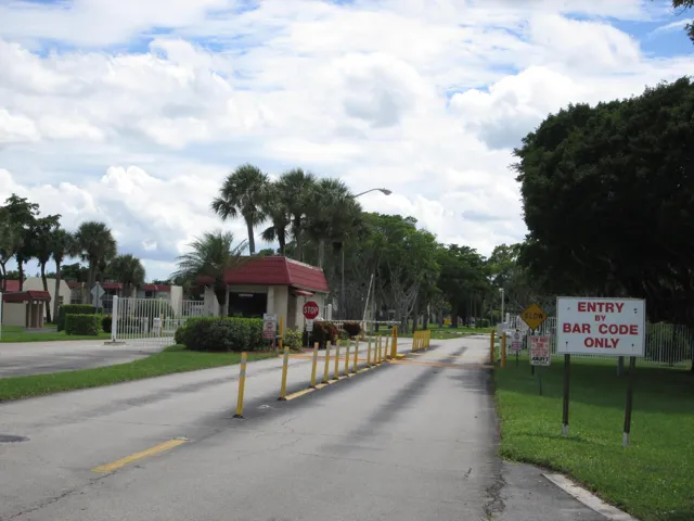 24/7 Guard Gated