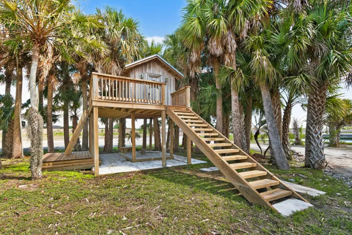 Treehouse