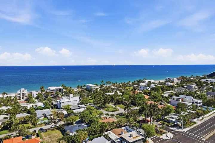 PENTHOUSE VIEWS
