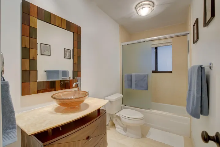GUEST BATHROOM