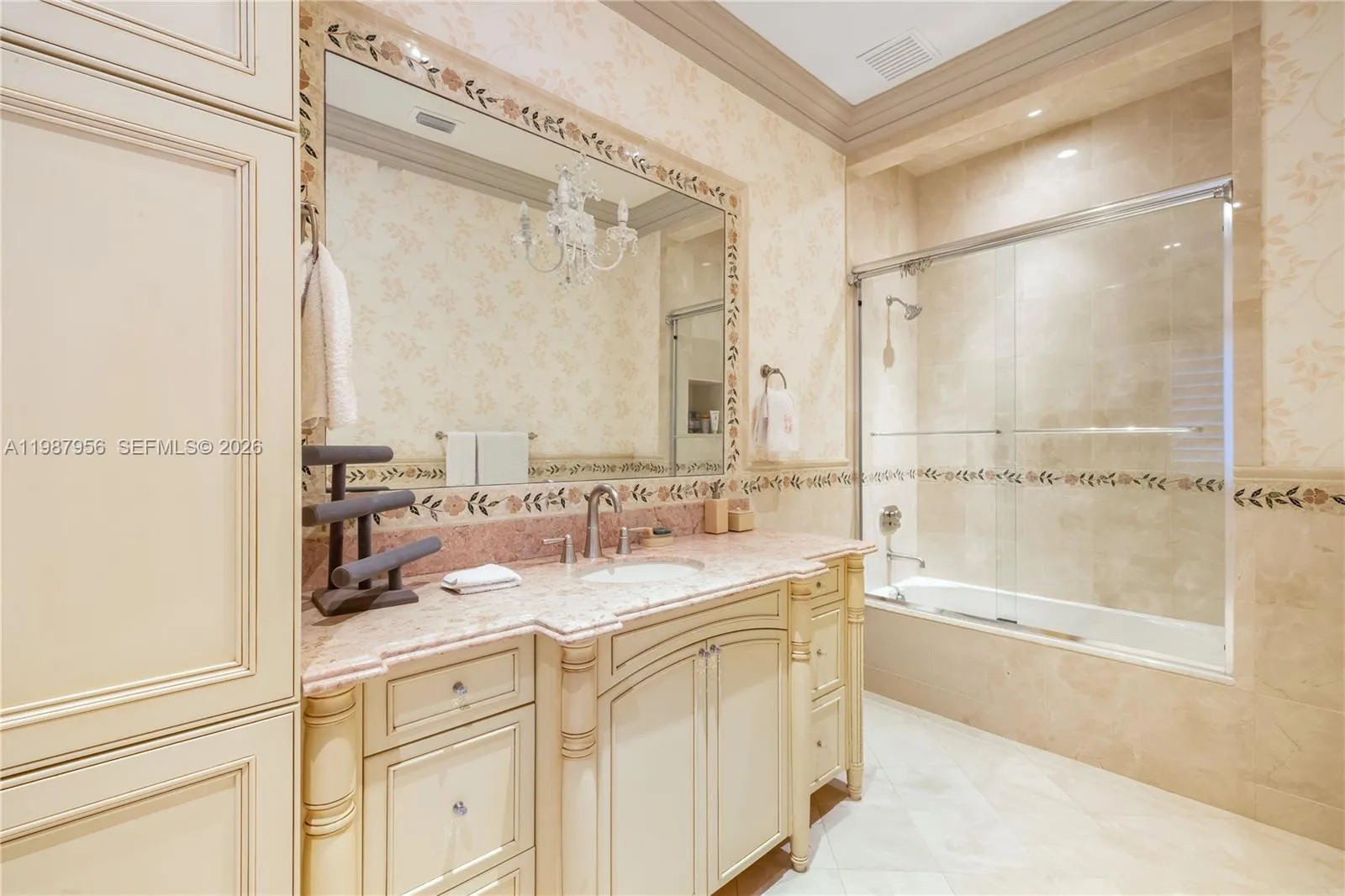Property photo 64