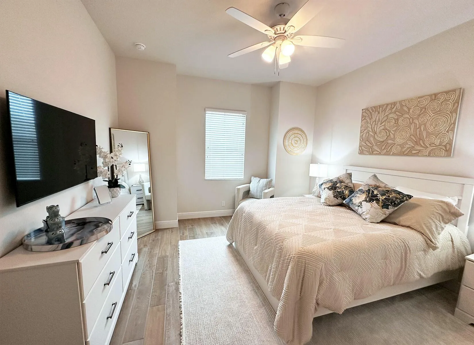 Bedroom 4 to window