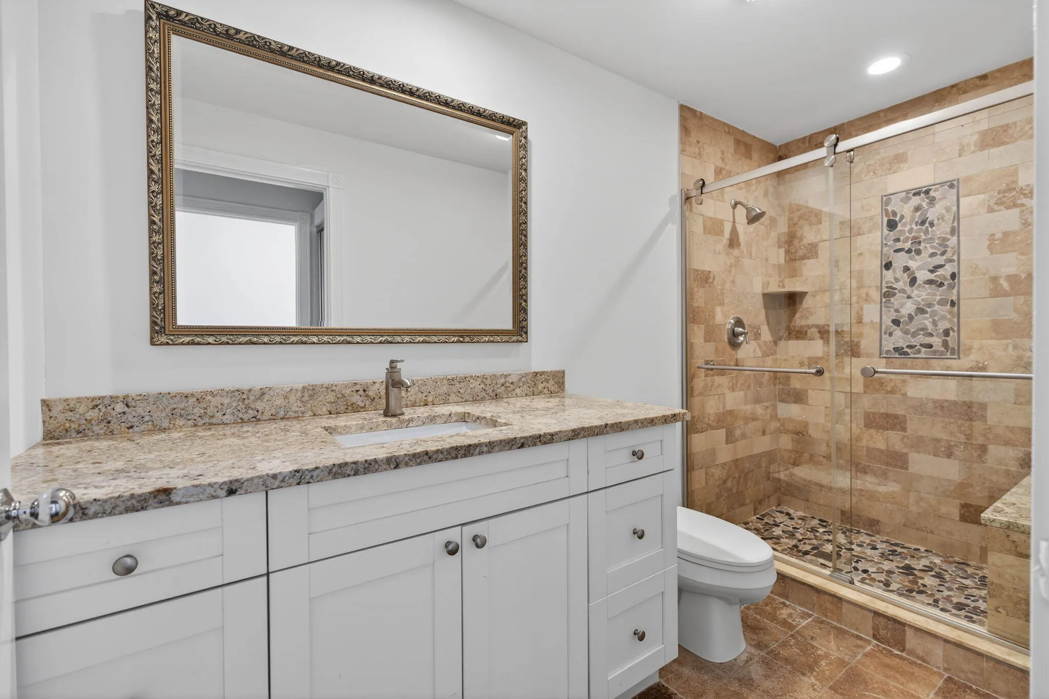 2ND BATHROOM
