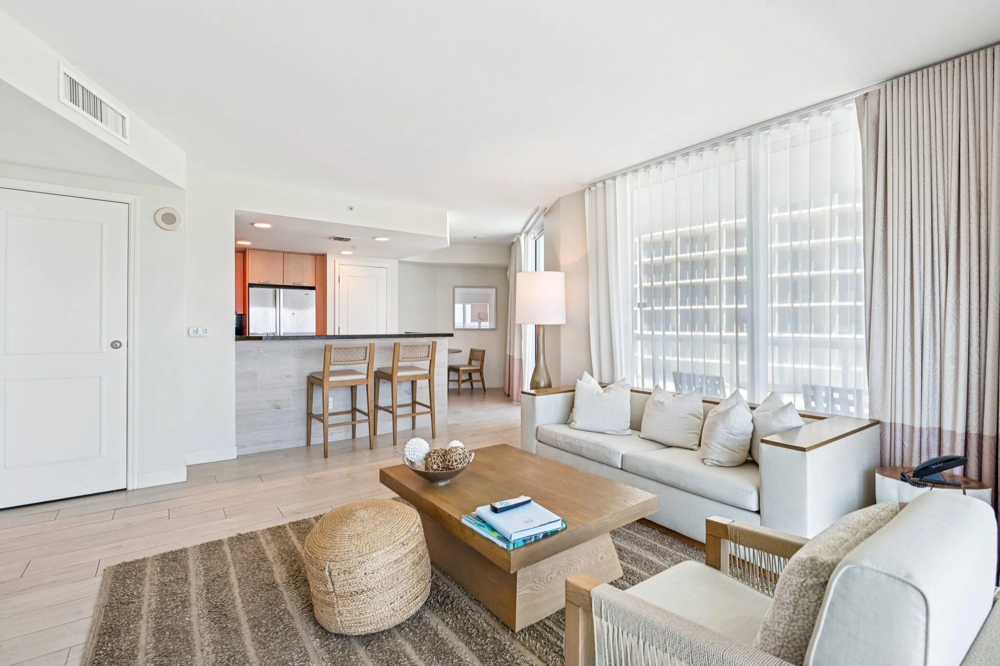 Livingroom/kitchen/dining area combo