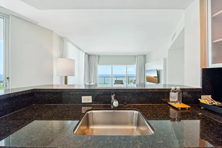 13-web-or-mls-N Fort Lauderdale Beach Bl