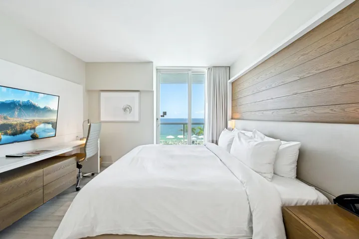 King Bed with a view