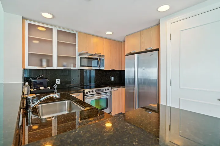 8-web-or-mls-N Fort Lauderdale Beach Blv