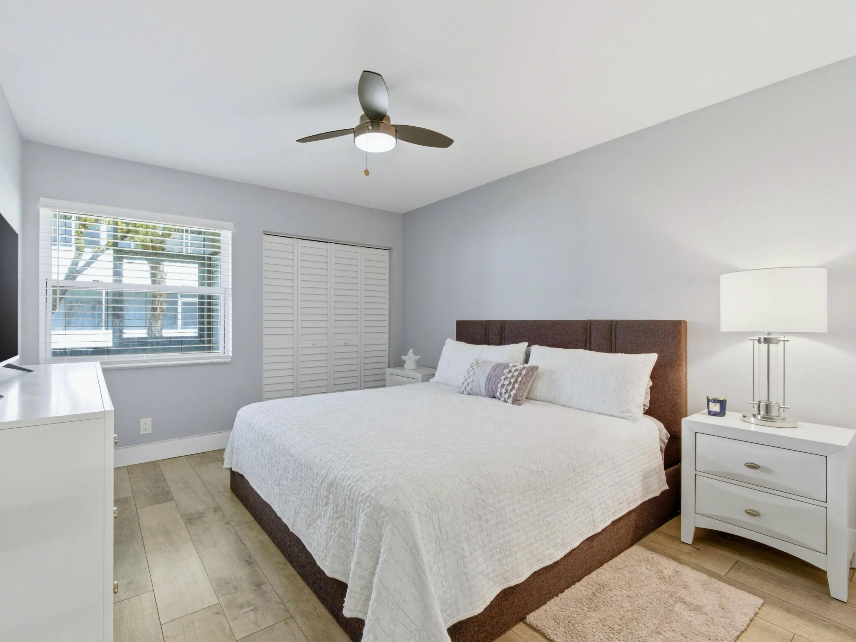 Primary Bedroom12